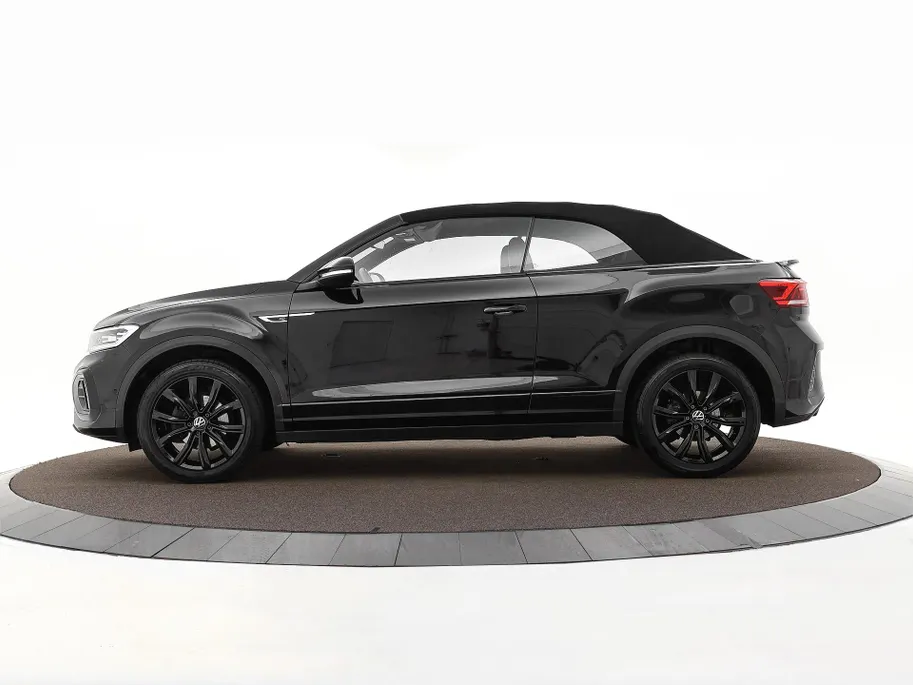 Volkswagen T-Roc Cabrio 1.5 TSI 150pk DSG R-Line · Camera · Apple/Android Car Play · Stoel-& Stuurverwarming · P-Sensoren · 18'' Inch ·