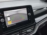 Volkswagen T-Roc 1.5TSI/150PK R-Line Black Style · Panoramadak · Apple/Android Car Play · Camera + Parkeersensoren · Garantie t/m 01-08-2027