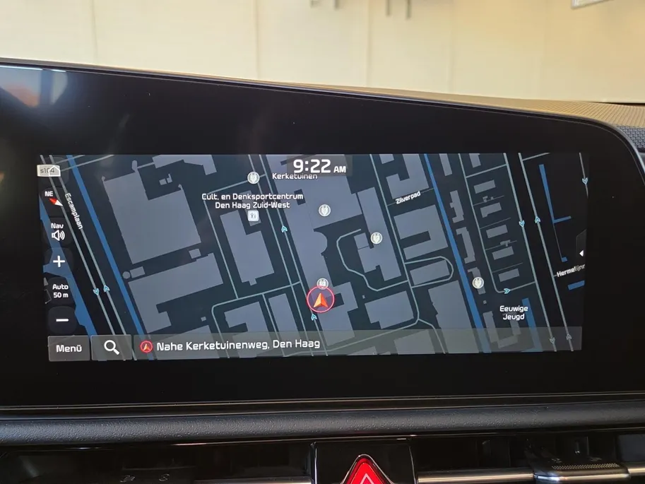Kia Niro EV ExecutiveLine 64.8 kWh Accu 100% | Meest luxe uitvoering | Schuif/kantel dak | Dodehoek Detectie | Cruise Control Adaptief |  Head up Display | Stoelverwarming en Ventilatie | Harmen / Kardon | camera | Carplay & Android | Fabrieksgarantie t/m 19-06-2031