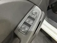 Renault Clio 90PK TCe GPF Evolution | DEMO | Navi | Camera | Apple CarPlay/Android Auto | Parkeersensoren | Airco | Licht & Regen Sensor | Cruise Control | Full LED | Digital Cockpit |