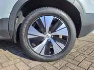 Volvo XC40 2.0 B3 Essential AUTOMAAT | Stuurverwarming | Stoelverwarming | Adaptieve Cruise | Apple Carplay/Android Auto