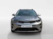 Kia Stonic 1.0 T-GDi MHEV DynamicPlusLine | Apple Carplay / Android Auto | Navigatiesysteem | Stoel + Stuurverwarming | Licht + Regensensor | Parkeersensoren + Camera Achter | Cruise Control | 16' Lichtmetalen Velgen
