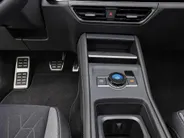 Volkswagen Tiguan 1.5 eTSI 130pk DSG Life Edition · 360 Camera · Inklap. Trekhaak · Dodehoeksensor · Apple/Android Car Play · Parkeerassistent ·