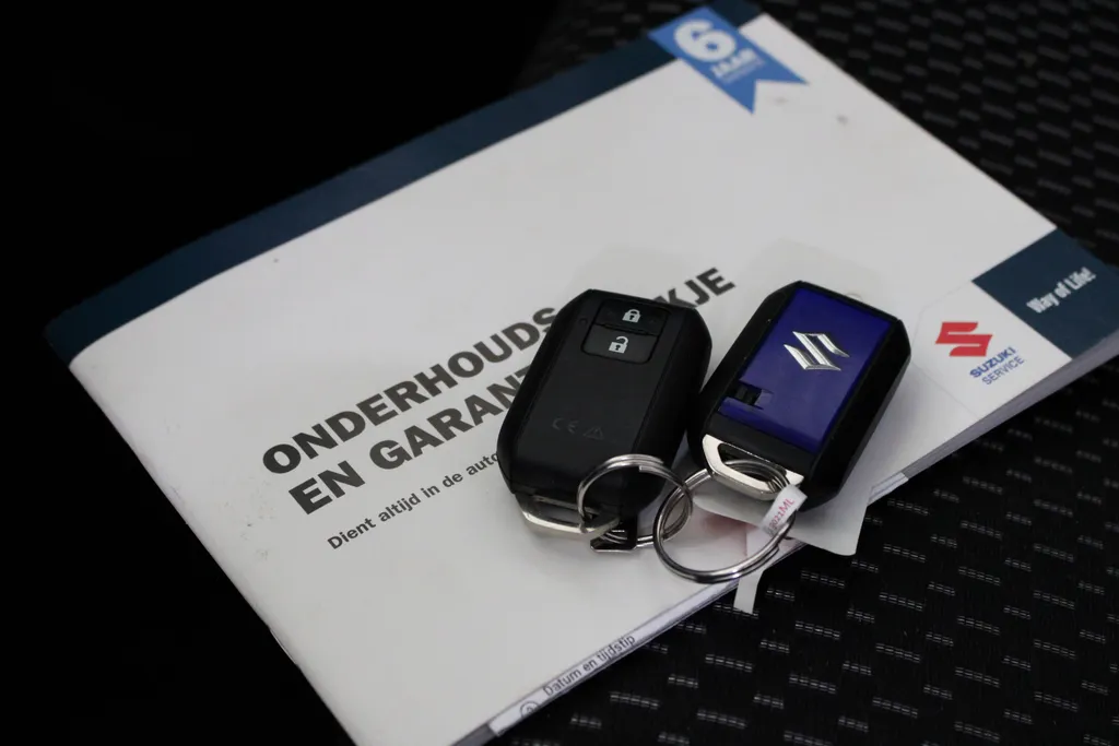 Suzuki Ignis 1.2 Smart Hybrid Allgrip Style / Stoelverwarming / Keyless / Camera / Navi. / Trekhaak /