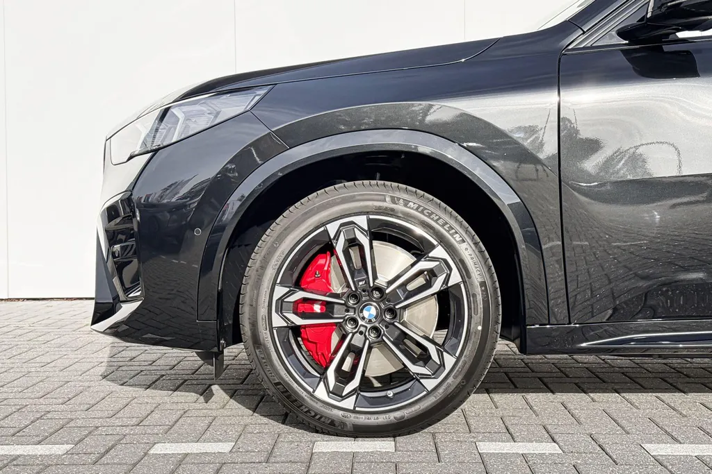 BMW iX2 xDrive30 M Sport Edition
