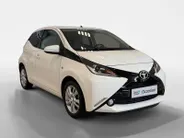 Toyota Aygo 1.0 X-JOY | NAVI | CAMERA | DEALERONDERHOUDEN |