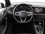 Volkswagen Polo 1.0 TSI 110pk DSG R-Line · Camera · Matrix LED · Stoelverwarming · Apple/Android Car Play · Sportstoelen · 16'Velgen · Stoelverwarming ·