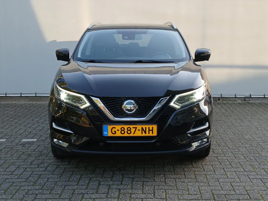 Nissan QASHQAI 1.3 DIG-T 140pk Tekna / NIEUW BINNEN! / Panoramisch glazen dak / 360 Camera / 19' / Climate en Cruisecontrol! /