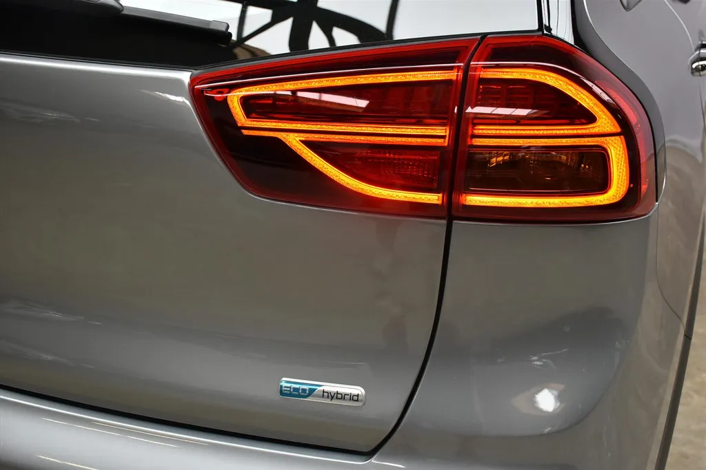 Kia Niro 1.6 GDi Hybrid 141pk DCT6 DynamicLine TREKHAAK