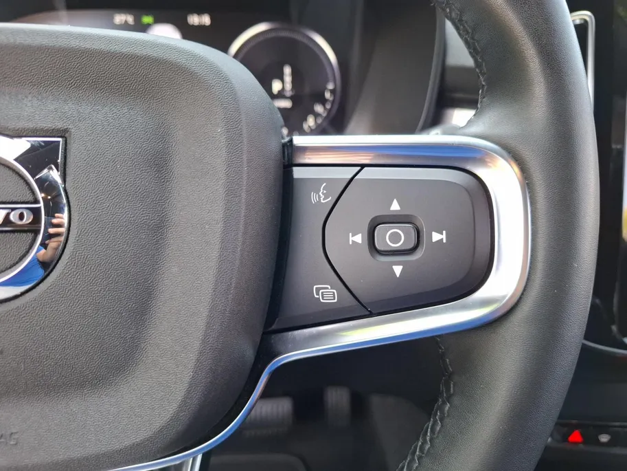 Volvo XC40 1.5 T4 Recharge Inscription | Originele zomerset aanwezig | Climate | PHEV | Telefoon |