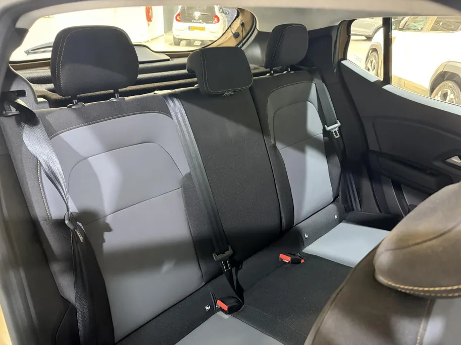 Dacia Sandero Stepway 100PK TCe ECO-G Extreme (LPG) | 1ste Eigenaar | Trekhaak | 1100KG Trekgewicht | Camera | Apple Carplay/Android Auto | Parkeersensoren | Lichtmetalen Velgen | Licht & Regen Sensor | LED Lampen|