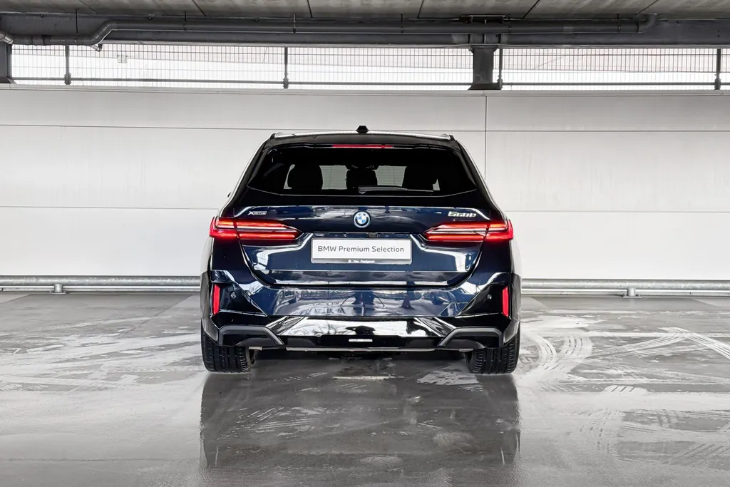 BMW 5 Serie Touring 550e xDrive