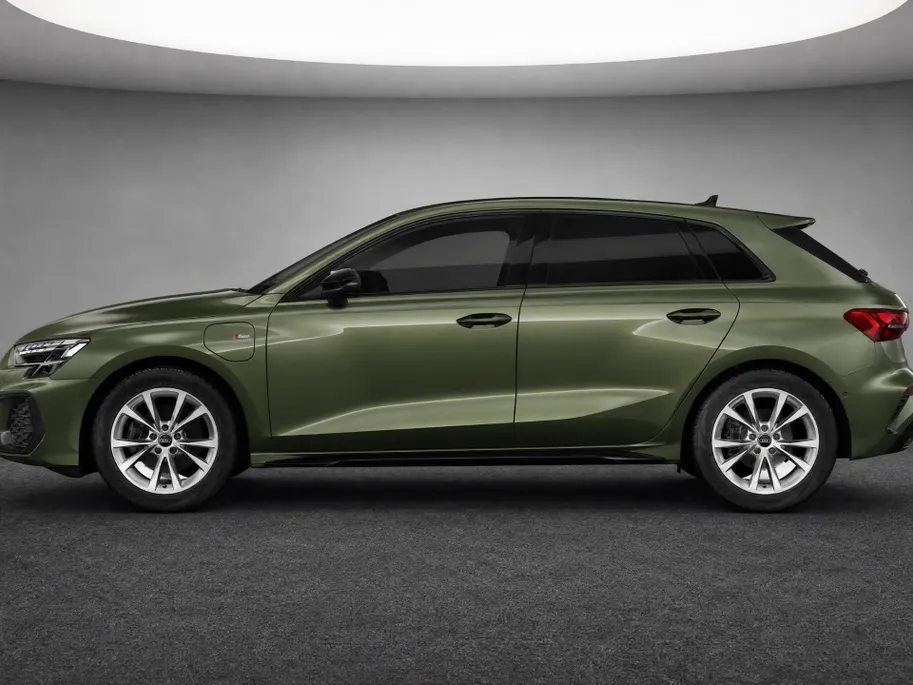 Audi A3 Sportback 40 TFSI e S edition 204 PK · Glazen panoramadak · Sonos premium 3d · Comfortpakket plus · MEGA Sale