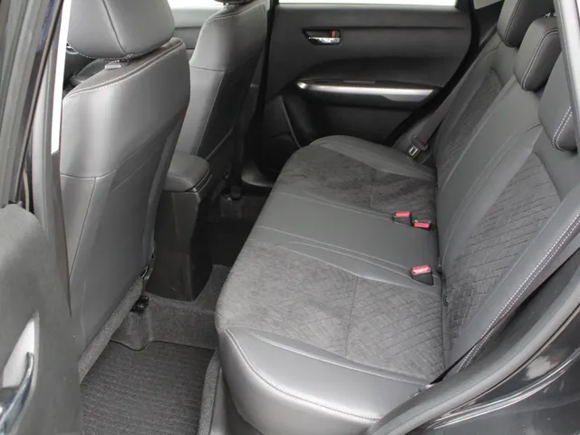 Suzuki Vitara 1.4 Boosterjet Style Smart Hybrid | Navi | Panodak | Adap. Cruise | Leder | Lm-Velgen