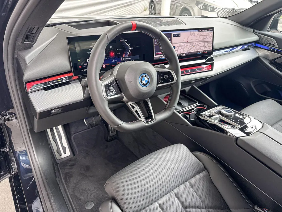 BMW i5 M60 xDrive 84 kWh