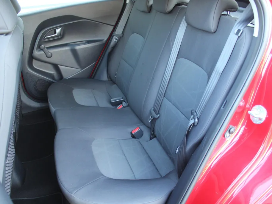 Kia Rio 1.2 CVVT ComfortLine | Apple Carplay/Android Auto | Navi Pioneer  | Airco | Cruise | All seasons | Dealeronderhouden |