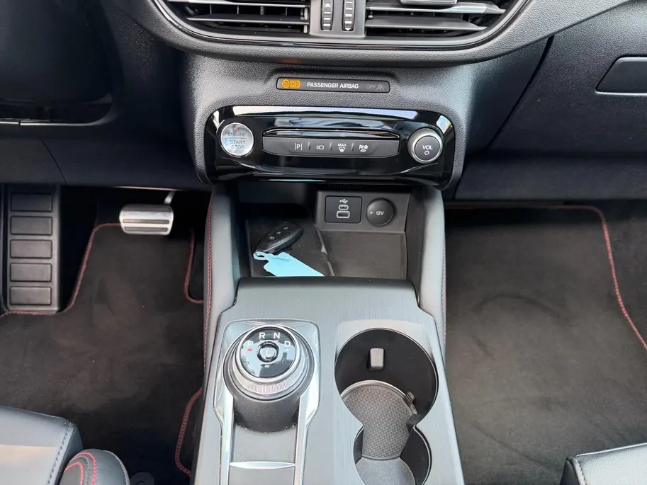 Ford Kuga 2.5 PHEV ST-Line X | 360 Camera | Adaptieve Cruise Control | Schuif/Kantel Dak | Licht Pakket | Dodehoek Detectie |