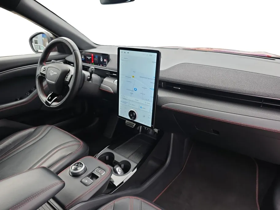 Ford Mustang Mach-E AWD 75 kWh | Dealer onderhouden! | Achteruitrijcamera | Dodehoek detectie | Premium Sound | Lederen bekleding | Memory Seats | Verlengde Fabrieksgarantie! |