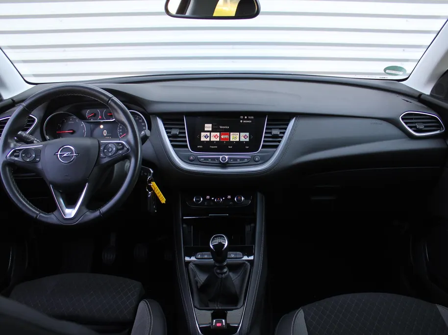 Opel Grandland X 1.2 Turbo Business Elegance | Camera | Telefoonlader | Clima  | Dodehoek detectie | Cruise | Navi | LED | 17” LM | Half stof/leer |