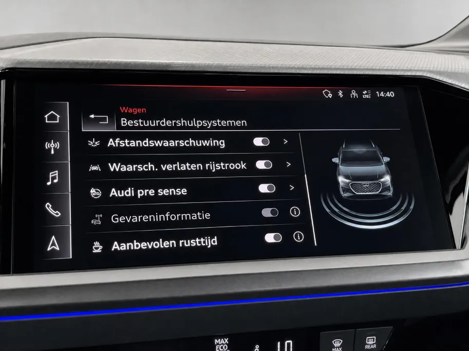 Audi Q4 e-tron 40 82 kWh 150kW/204PK · Leder · Stoelverwarming · Parkeersensoren · Garantie t/m 30-03-2026 of 90000km.