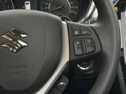 Suzuki Vitara 1.5 Hybrid Style 116PK AUTOMAAT SUNROOF! | Navigatie | Apple Carplay & Android Auto | Adaptive Cruise Control | Climate Control | Achteruitrijcamera | Parkeersensoren voor & achter | Stoelverwarming |