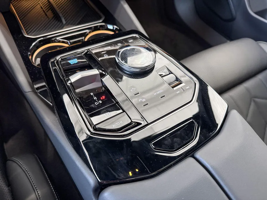BMW i5 Sedan eDrive40 M Sport Edition