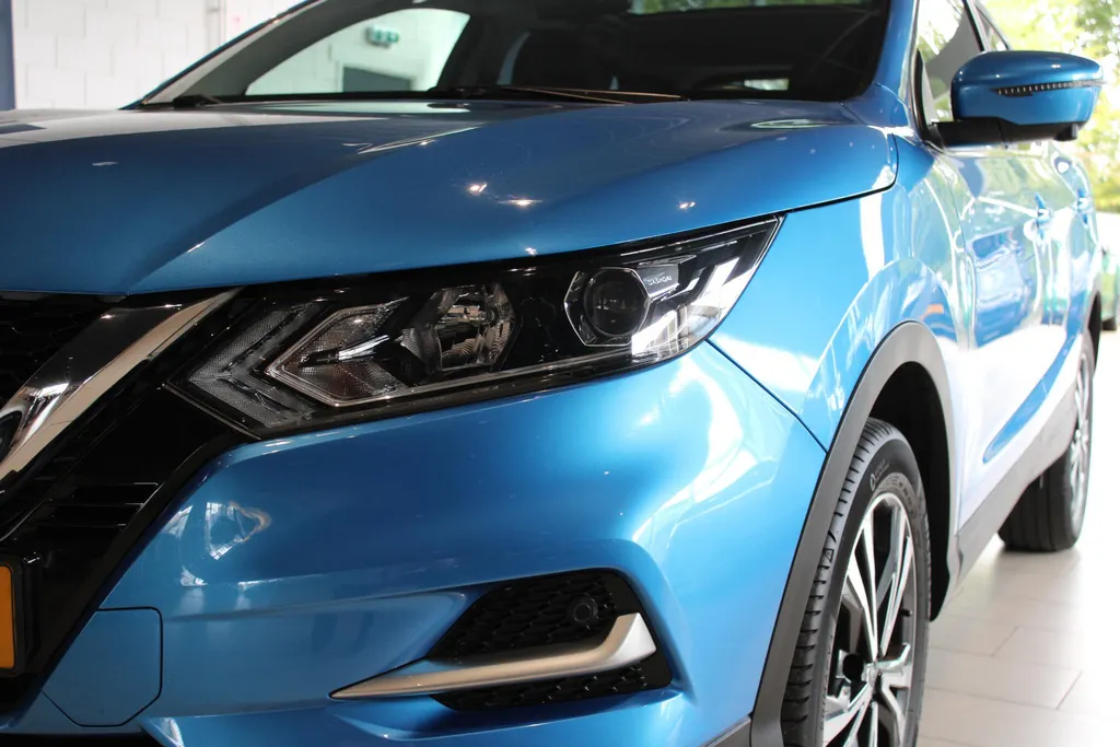 Nissan QASHQAI 1.3 DIG-T Design Edition | Trekhaak | Navigatie | 360grd camera | Zeer nette auto | pdc voor en achter | Climate controle | Cruise controle | Dealer onderhouden | I-key |