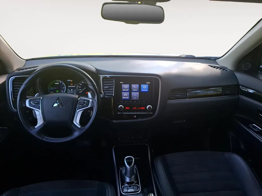 Mitsubishi Outlander 2.4 PHEV Intense | CRUISE | CLIMATE | PDC | STOELVERWARMING |