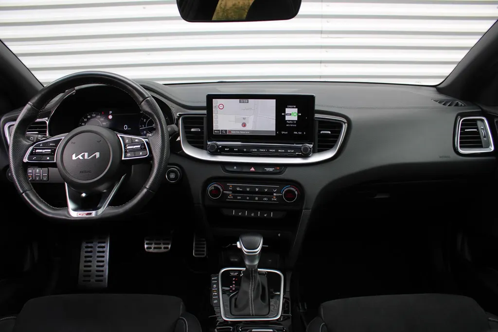 Kia ProCeed 1.5 T-GDi DCT7 GT-Line | BTW Auto | Automaat | Pano | 18” LM | Navi | Camera | Adap. Cruise |