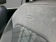 Volkswagen Tiguan 1.5TSI/150PK R-Line DSG · Panoramadak · Harman Kardon sound · Apple/Android Car Play · Camera + Parkeersensoren