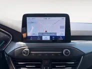Ford Focus 1.0 EcoBoost Active Business | Parkeersensoren voor en achter | Navigatie | 17' lichtmetalen velgen | Apple carplay & Android auto | Keyless entry | Bovag garantie |