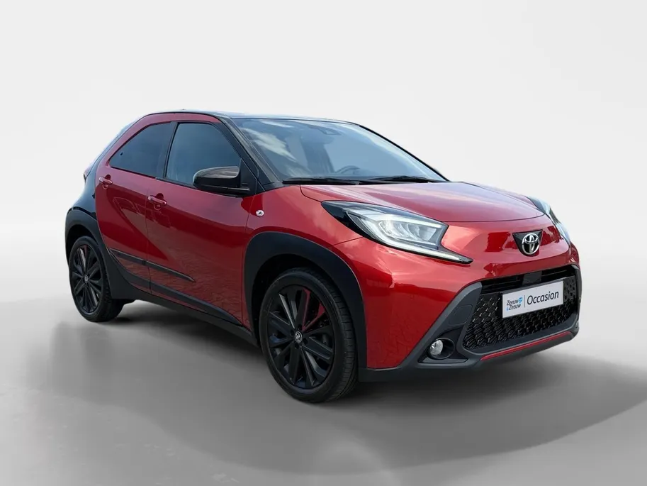 Toyota Aygo X 72PK VVT-i S-CVT Premium Automaat | 1e eigenaar | JBL Audio | Navi | Apple CarPlay/Android Auto | Adaptive Cruise Control | Licht & Regen Sensor | Lichtmetalen Velgen | Keyless Entry |