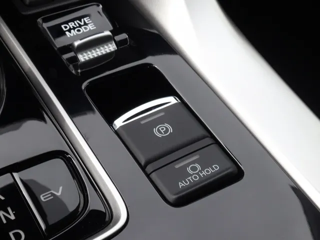 Mitsubishi Eclipse Cross 2.4 PHEV Executive AdaptiveCruise | Apple/AndroidAuto | AllSeaso