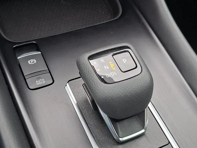 Nissan QASHQAI 1.3 MHEV Xtronic N-Connecta NAVI | PANO DAK | NL-auto | rijklaarprijs !!