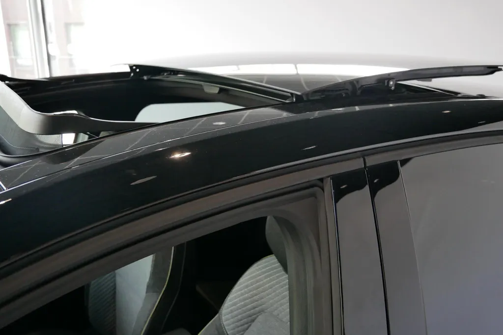 Renault Captur 1.8 E-Tech full hybrid 160 techno | Profiteer nu van €3.000,- Zeeuw & Zeeuw voorraadkorting |Electrisch schuif/kantel dak | Harman Kardon | Op voorraad |