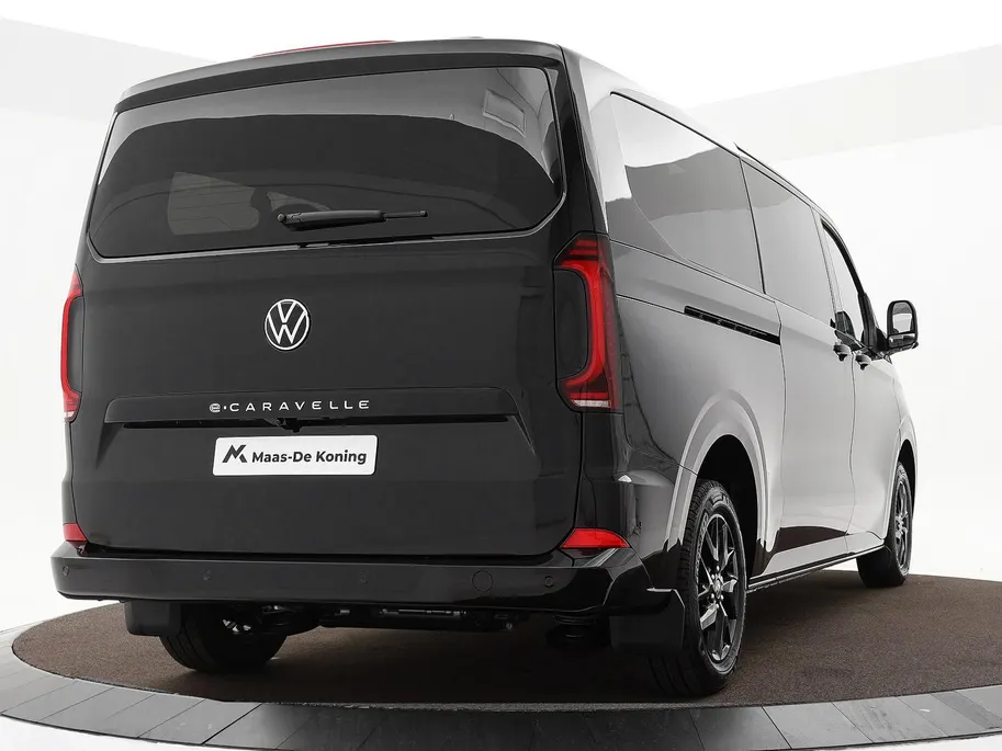 Volkswagen Caravelle Bedrijfswagens Style 70kWh / 218pk L2 · 8-zits · 734104
