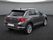 Volkswagen T-Roc 1.5 TSI 150pk DSG Style Business · Trekhaak ·  Camera · Apple/Android Car Play · Stoelverwarming · Navigatie · Dodehoeksensor ·