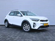 Kia Stonic 1.0 T-GDi MHEV DynamicLine | Navi | Clima | Cruise | All season banden | 15' LM | Camera | LED |