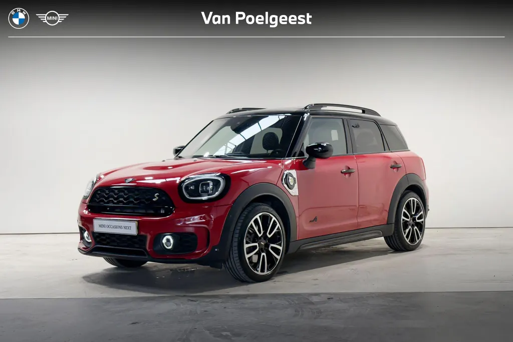 MINI Countryman Cooper SE ALL4 John Cooper Works Essence Pack