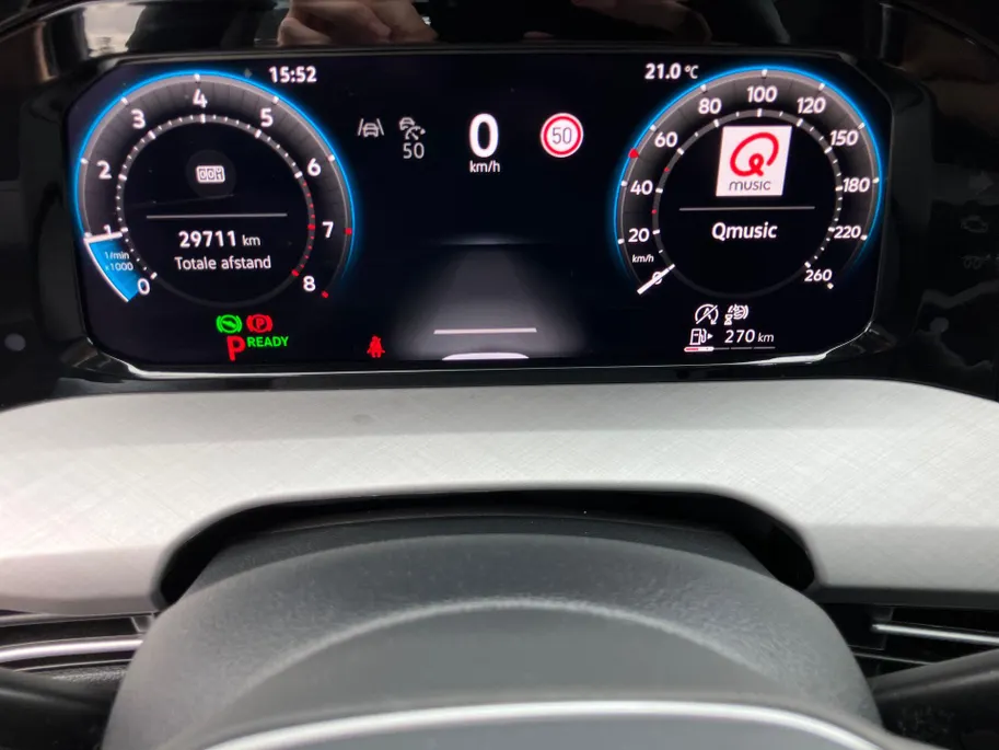 Volkswagen Golf 1.5eTSI/150PK DSG Life Edition · Apple/Android Car Play · Navigatie · Head-Up display · Stoel-& stuurverwarming · Garantie t/m 21-04-2030 of 100000km.