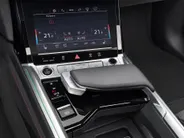 Audi Q8 Sportback e-tron 55 quattro S Line 115 kWh 300kW/408PK · Panoramadak · Luchtvering · 360°Camera · Drive select