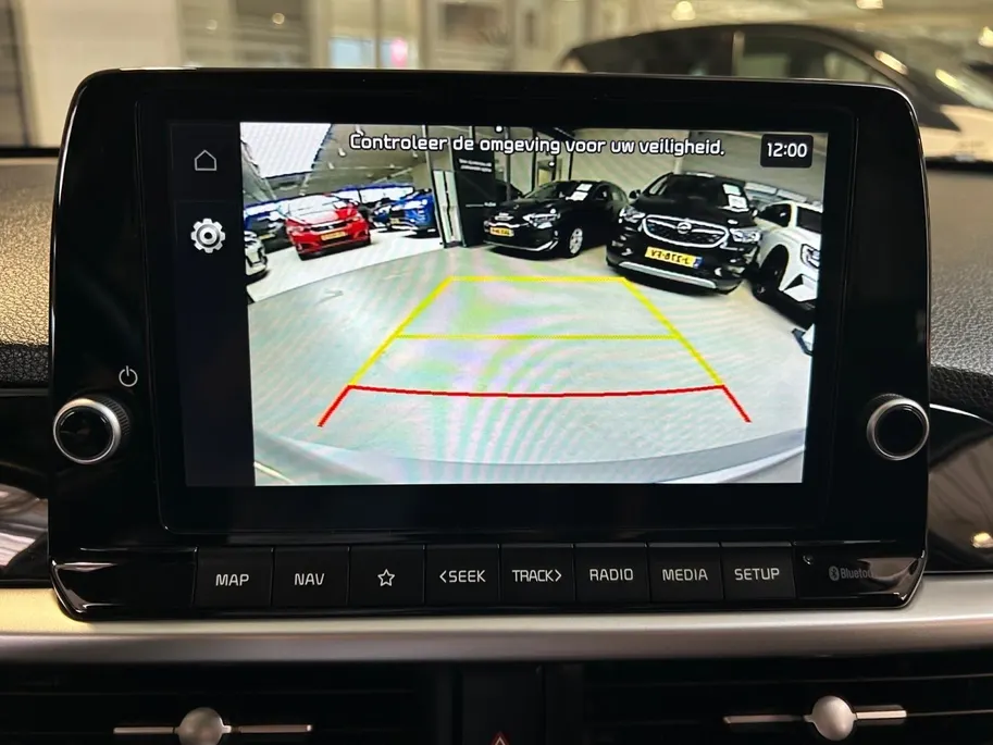 Kia Picanto 1.0 DPi DynamicPlusLine | Apple Carplay / Android Auto | Navigatiesysteem | Lichtsensor | Parkeersensoren + Camera Achter | Cruise Control | Climate Control | 15'Lichtmetalen Velgen