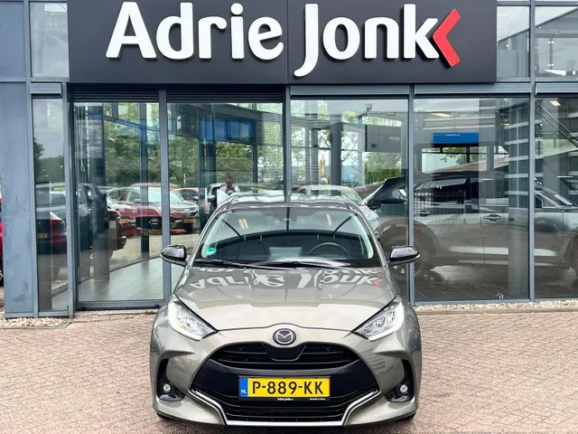 Mazda 2 Hybrid 1.5 Select AUTOMAAT | TREKHAAK | FULL HYBRID | A.CAMERA | HEAD-UP DISPLAY | STOEL- en STUURVERWARMING | APPLE CARPLY/ANDROID AUTO |