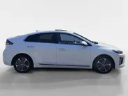 Hyundai IONIQ 1.6 GDi PHEV Premium | schuif/kanteldak | Zeer zuinig | Vol opties | NU Rijklaarprijs! Incl.12 Maanden, APK, Onderhoudsbeurt etc! Premiumpakket gratis!