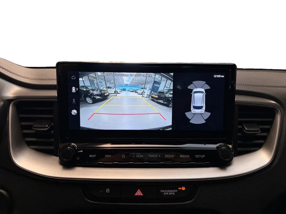 Kia Ceed Sportswagon 1.0 T-GDi DynamicLine | All-season banden | BTW-auto | Achteruitrijcamera | Parkeersensoren voor- en achter | Navi | Apple/Android Carplay | Cruise control | Climate control
