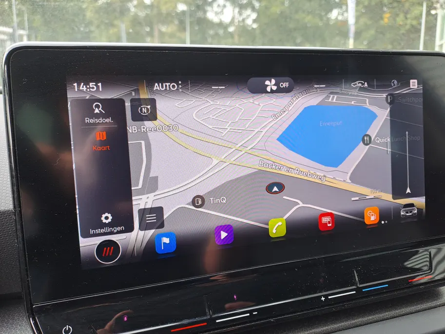 SEAT Leon 1.0 TSI Style Business Intense | Cruise control adaptief | Navigatie | LM Velgen | Apple Carplay/Android Auto | Achteruitrijcamera | airco automatisch