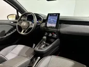 Renault Clio 145PK E-Tech Full Hybrid Techno Automaat Automaat | Digital Cockpit | 9,3'' Navi | Climate Control | Apple CarPlay/Android Auto | Camera | Cruise Control | Armsteun | Lichtmetalen Velgen