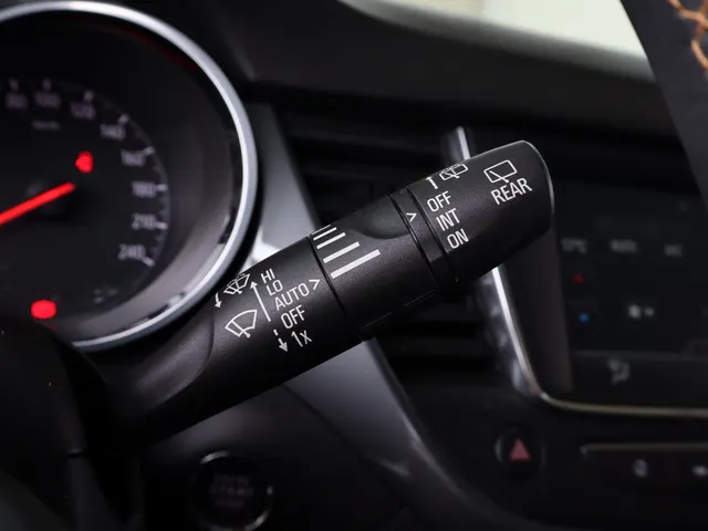 Opel Crossland X 1.2 Turbo Innovation | Camera | keyless