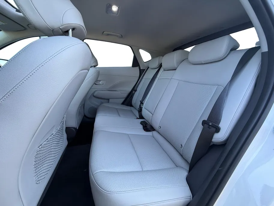 Hyundai Kona 1.6 GDI HEV Premium Sky | Schuif-/ kanteldak | Navigatie | Stoelverwarming & verkoeling | 360 camera | Apple Carplay/ Android auto | DEALER AUTO