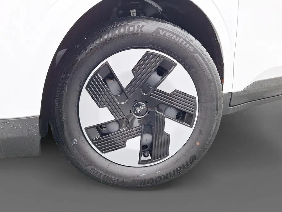 Ford E-Transit Cour. Trend 44 kWh | 0,99% Financial lease ! |Nieuw te bestellen | Trekhaak | Winterpack | Camera | Climate Control | Reservewiel | Apple Carplay&Android Auto | Parkeersensoren | Cruisecontrol |